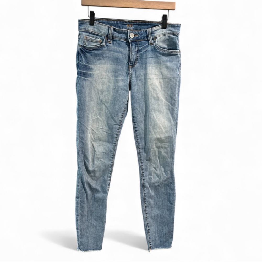 Kut from the Kloth Medium Wash Low‎ Rise Raw Hem Skinny Jeans- Size 6